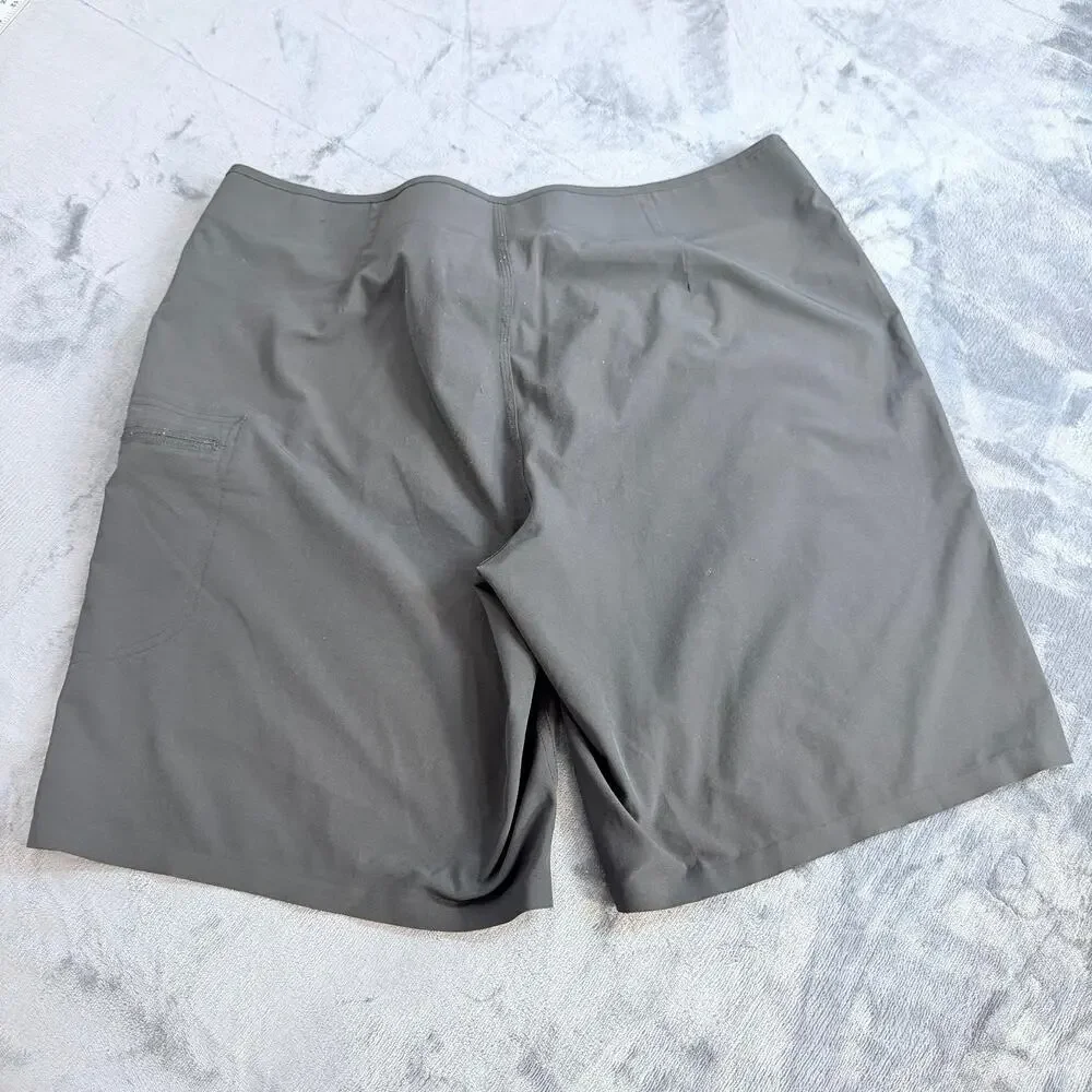 The North Face Board Shorts Men's 36 Black Swim Trunks beach pool vacation